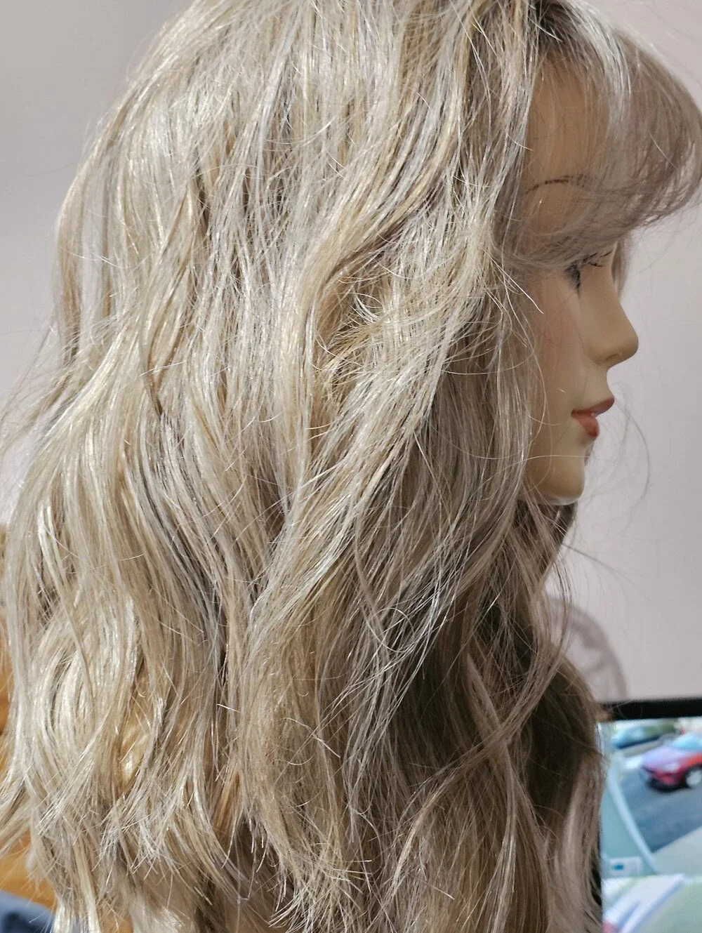 Styles By Soma Golden Hour Long Wavy Wig in Legacy Blonde NWT
